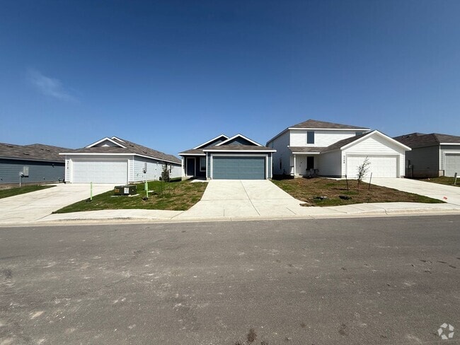 Building Photo - Brand New 4bd/2ba in Prime Location Rental