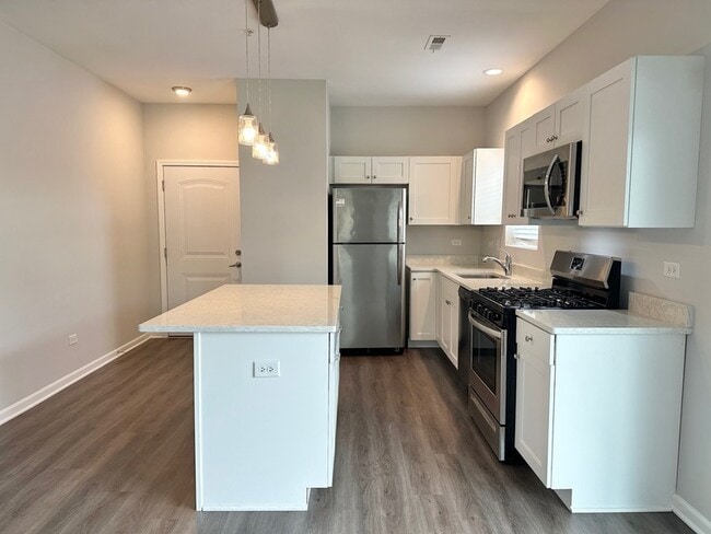 Photo - 855 E Main St Unit 1F