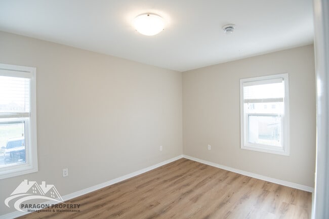 Photo - 23 Agnes St Unit 1