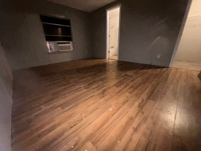 Photo - 186 Riverbend Dr