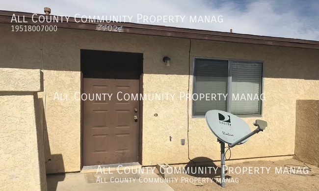 Building Photo - 74024 Pinon Dr Unit B