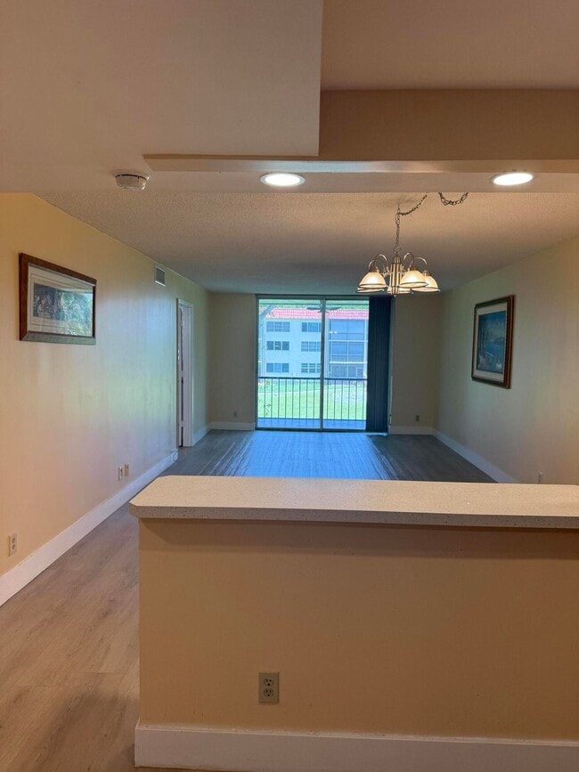 Photo - 830 S Hollybrook Dr Unit 204