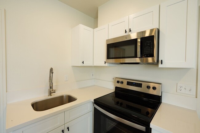 Photo - 241 E Etiwanda Ave Unit 3