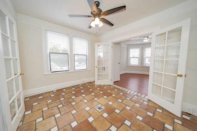 Photo - 4056 Piedmont Ave Unidad 16 Glen