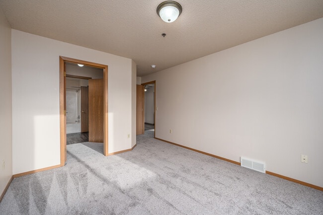 Bennington Hill Apartments