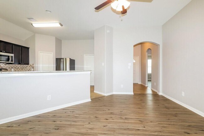 Photo - 3789 Waukegan Rd