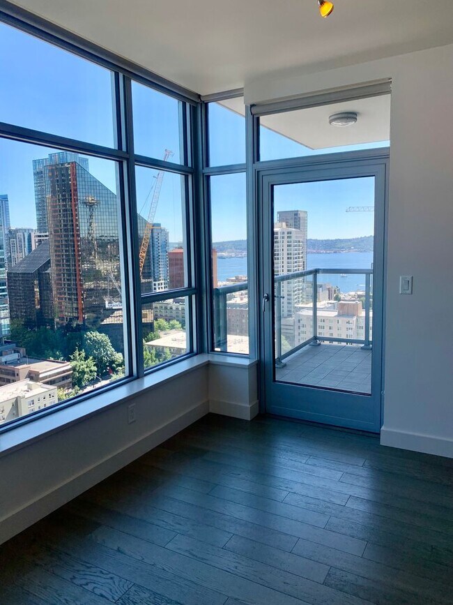 Photo - Insignia Condominiums ~ Belltown/South Lake Union Unit 1905S