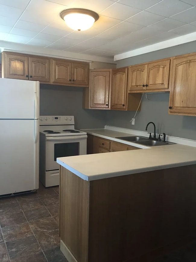 Photo - 922-922 E 5th St Unit 920 1/2 (House)