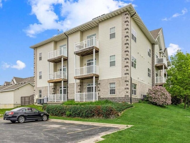 Building Photo - 4503 Twain Cir