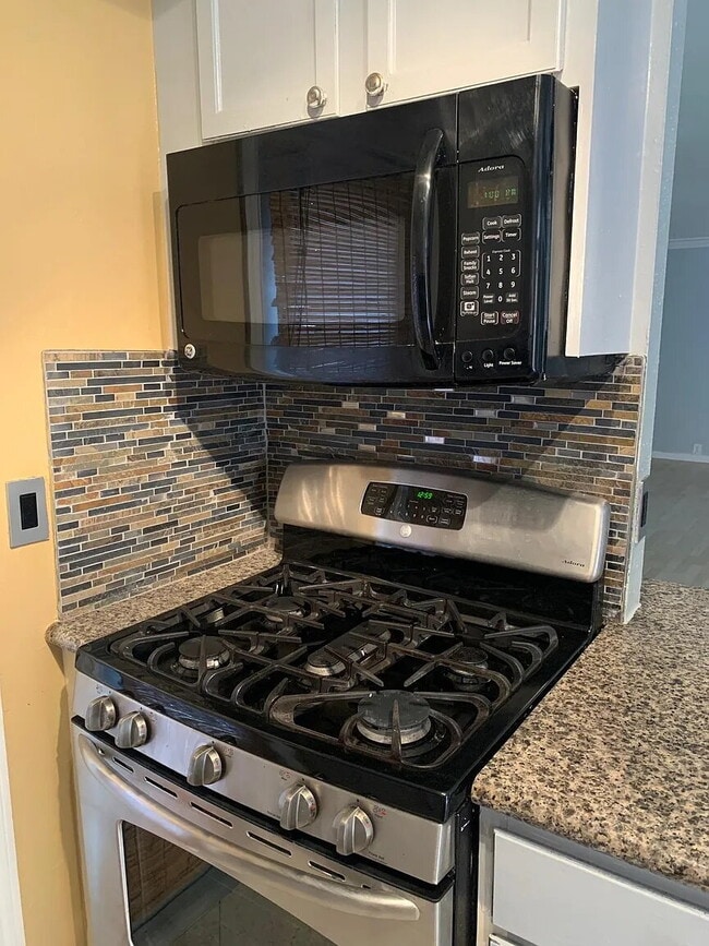 Photo - 400 N Sunrise Way