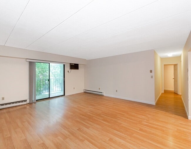 Photo - 135 Pleasant St Unit 307