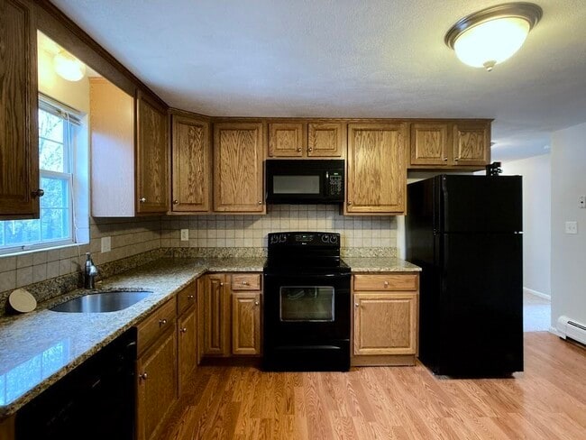 Photo - 25 Columbia Ave Unidad 2nd floor