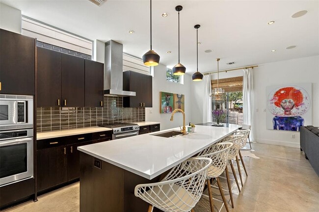 Photo - 2105 Goodrich Ave