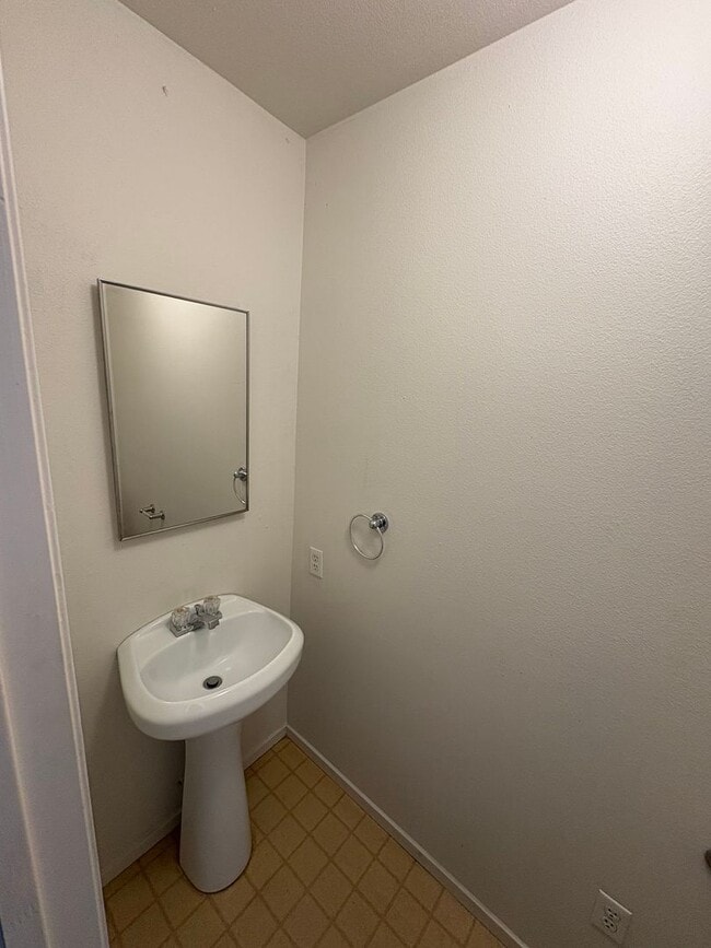 Photo - Entertainer delight rental home located in ''The Lakes'' subdivision Coming soon *Private Showing...