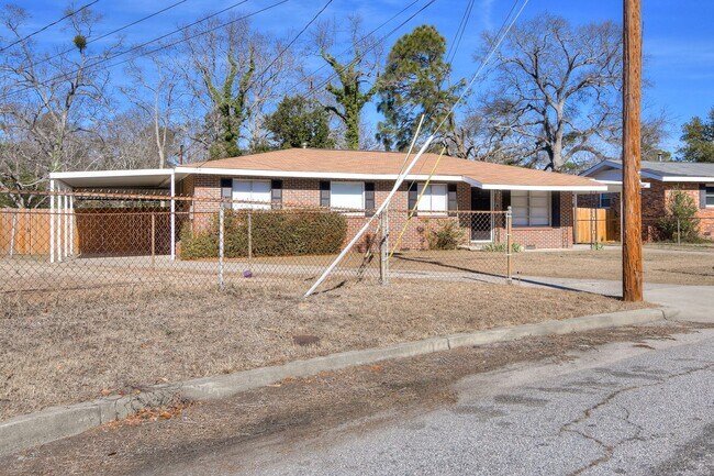 Photo - 4 Bedroom 1.5 Bathroom Home in Augusta