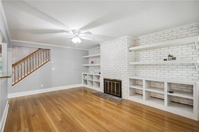 Photo - 153 Lindbergh Drive NE