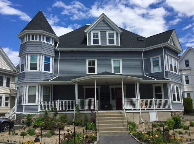 Photo - 344 Crescent St Unit 2