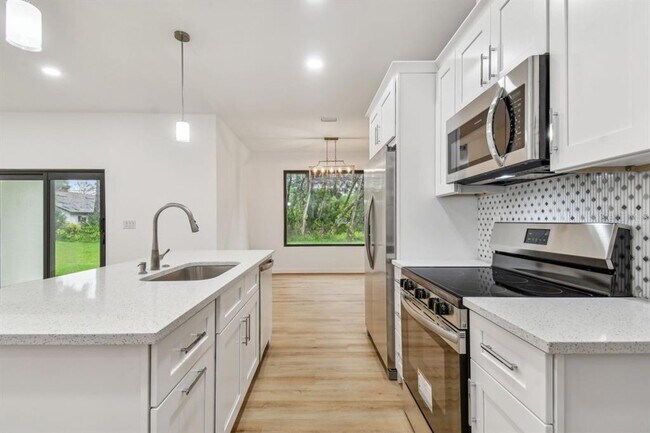 Photo - 406 Border St