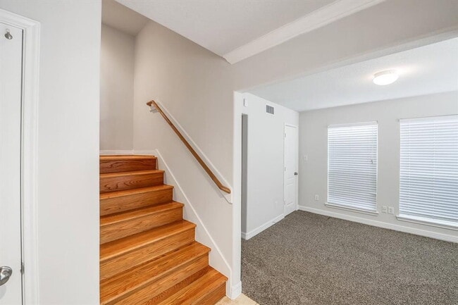 126 Detering St