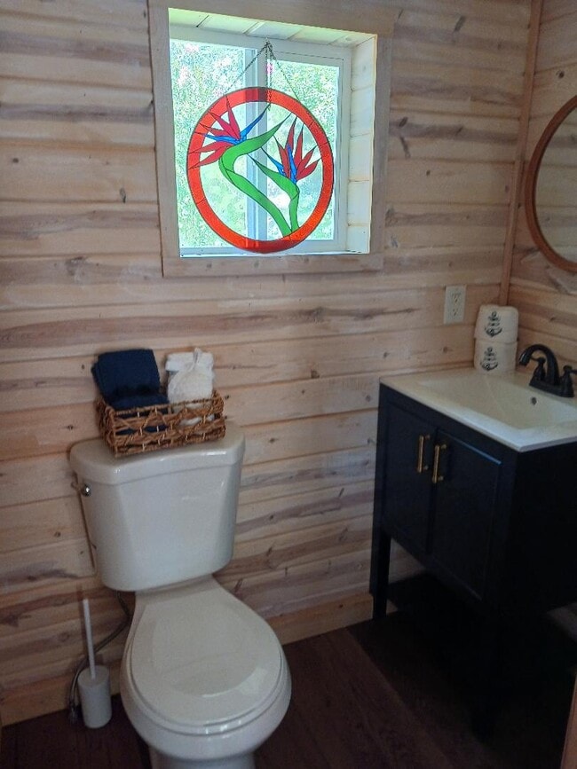 Photo - 451 Charlie Dr