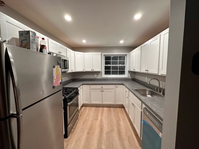 22 13th St Unit 2