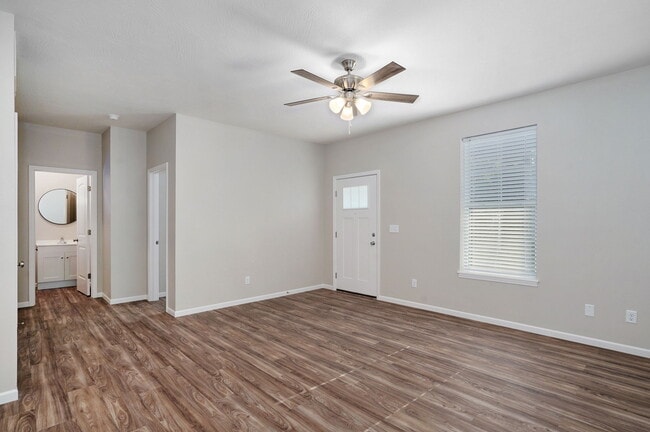 Photo - 319 S Florence Ave