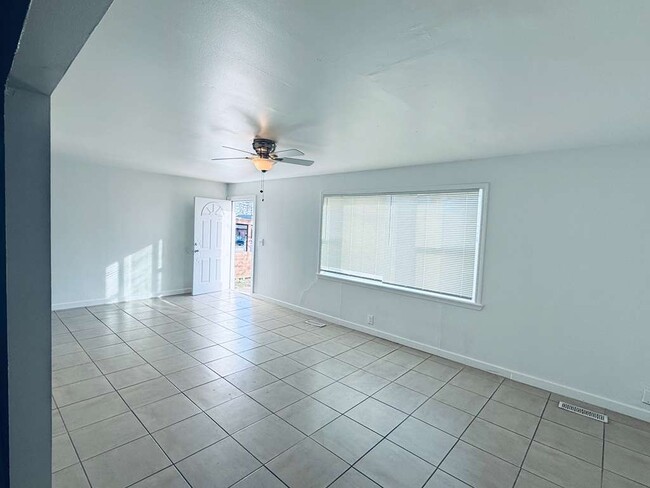 Photo - 727 NW 89th St