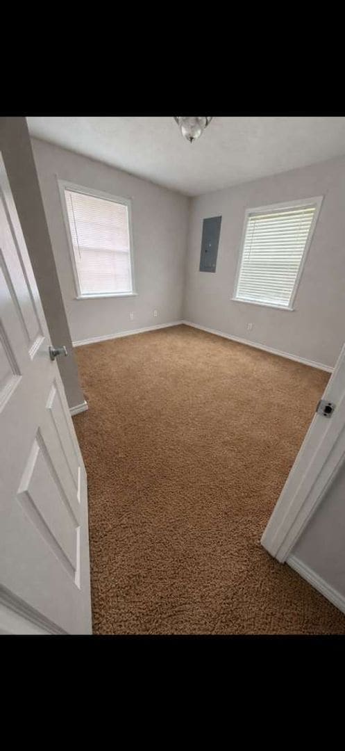 Photo - 786 Laurel St