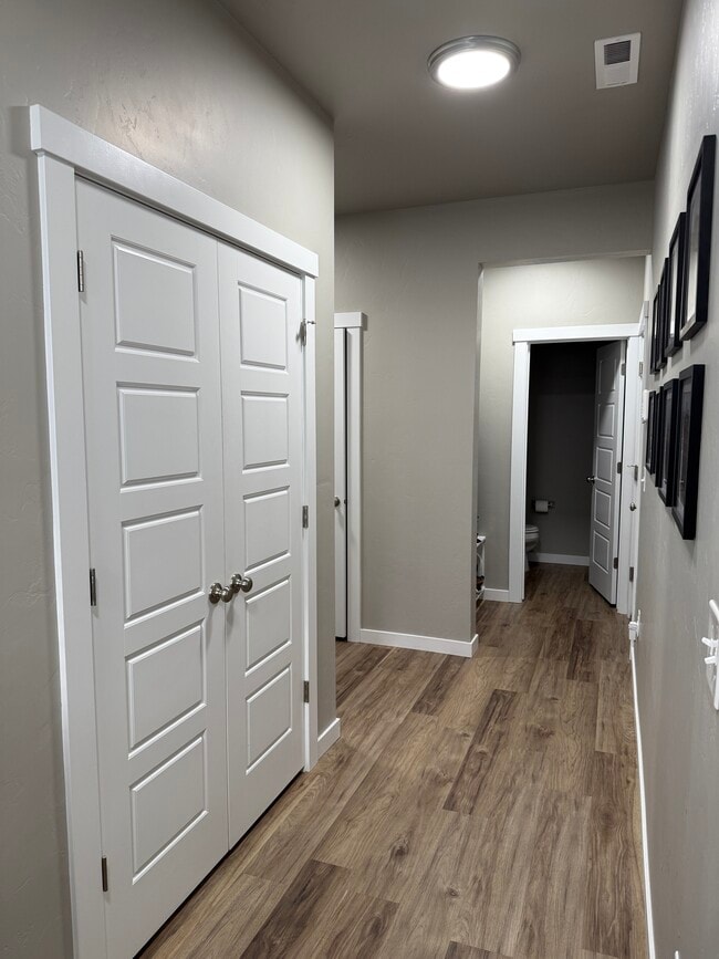 Photo - 336 S Calf Crk Ave