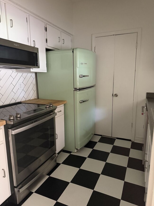 Photo - fdv0206 Unit 204