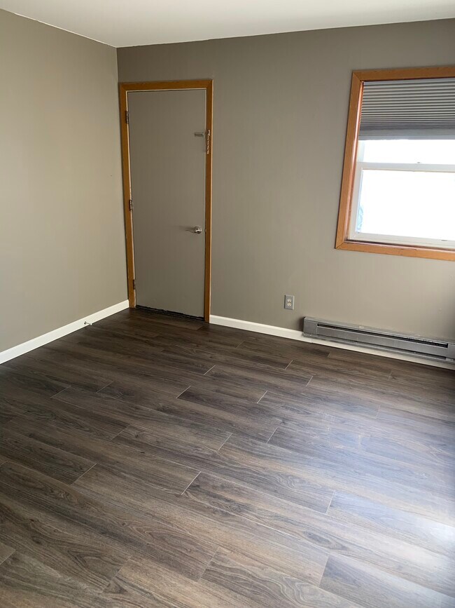 Photo - Iowa Ave Unit 3