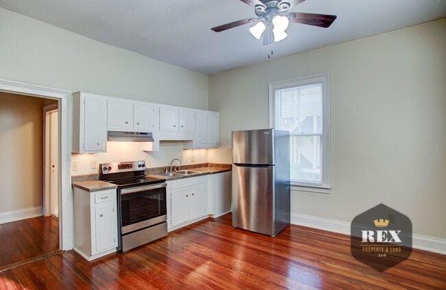 206 3rd St Unidad 206-C Third