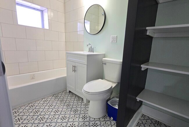 Photo - 3051 N Austin Ave Unidad 1R