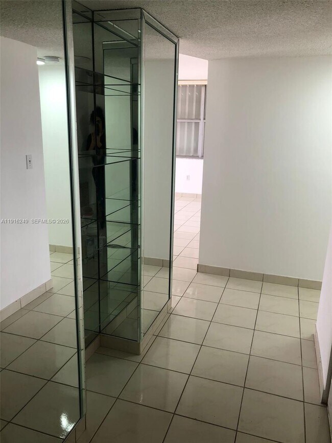 Photo - 1200 NE Miami Gardens Dr Unit 820W