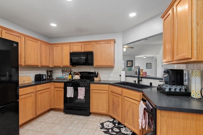 Photo - 5614 Savannah Woods Ln