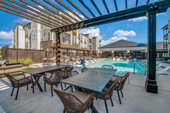 Photo - 2201 Creekview Dr. Apartamento Unidad 1337