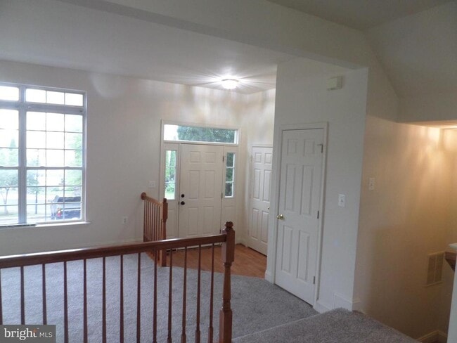 Photo - 822 Ferndale Terrace NE