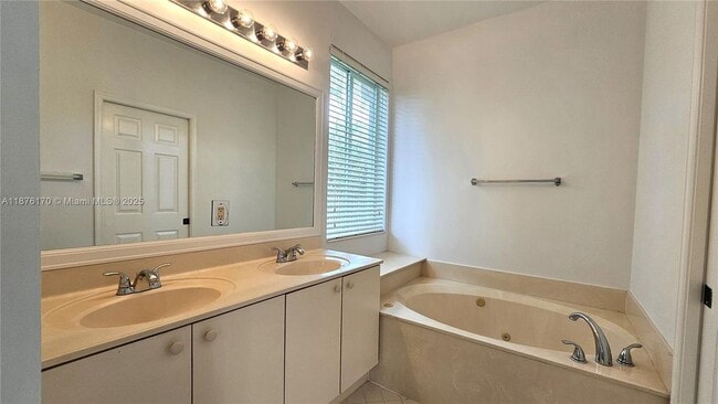 Photo - 686 Conservation Dr Unidad SINGLE