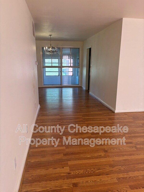 Photo - 6206 Scranton Rd