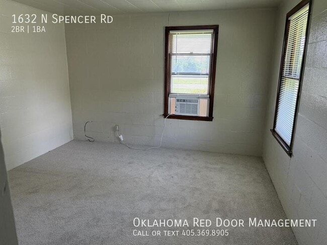 Photo - 1632 Spencer Rd