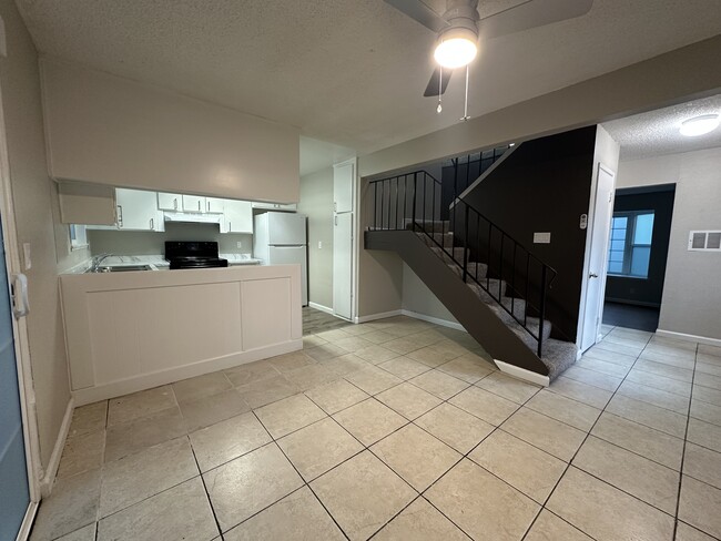 Photo - 3685 Cape Cod Ct Unit 01