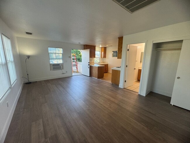 Photo - Studio with All Utilities Included!