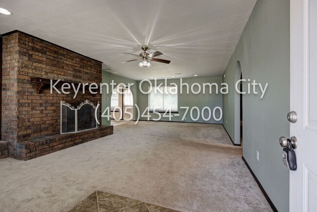 Photo - 10912 N Blackwelder Ave