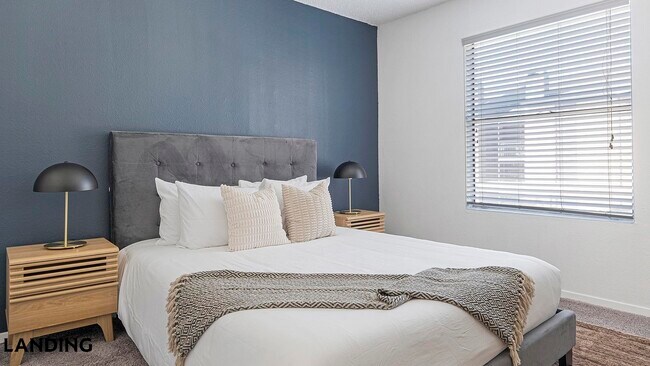 Photo - 1071 Clayton Ln Unit M1323