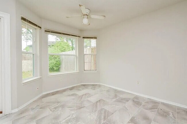 Photo - 11810 Glenwolde Dr