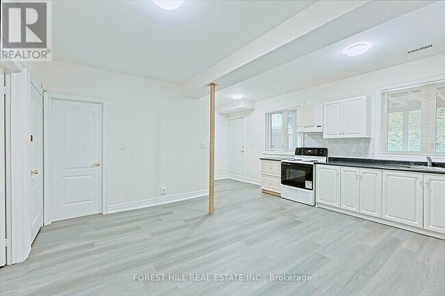 Photo - 61 Fairchild Ave