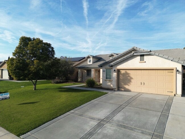Photo - Beautiful Single Family Home in Bakersfield, CA