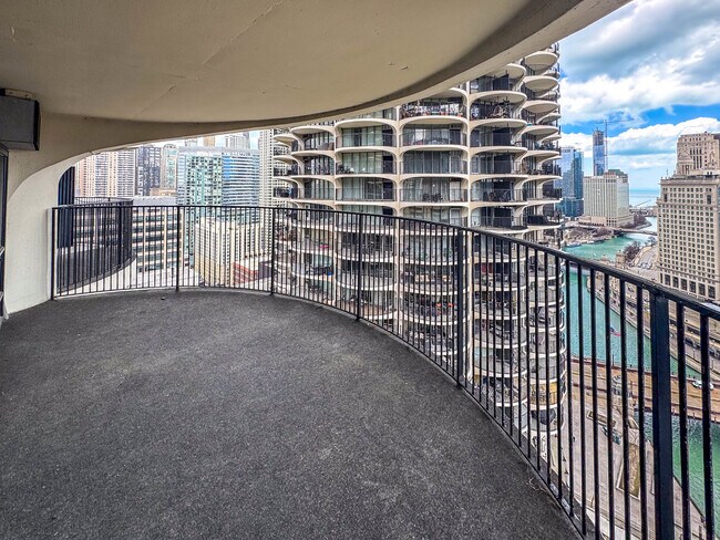 Photo - 300 N State St Unit 3008