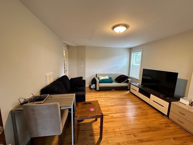 Photo - 8 North St Unit 1