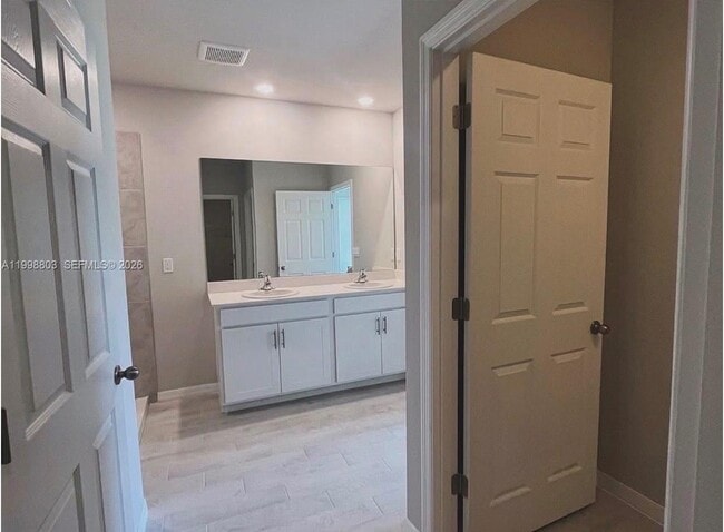 Photo - 30 SW 1st Pl